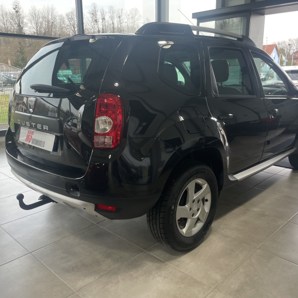 Dacia Duster 1.6 16V 105ch Ambiance 4x2 BVM5 - Attelage - 2011